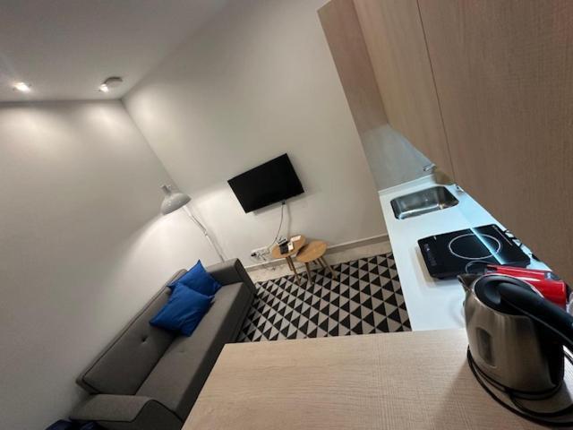 Casa De Huespedes Almirante Madrid Apartment Bagian luar foto